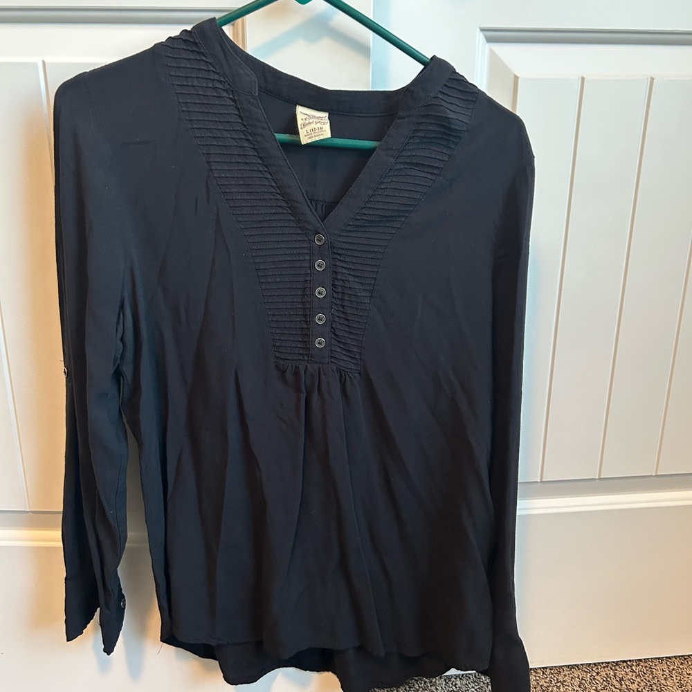 Black V-Neck Buttoned Women's Top